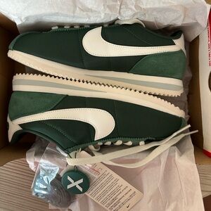 NWT Nike Cortez